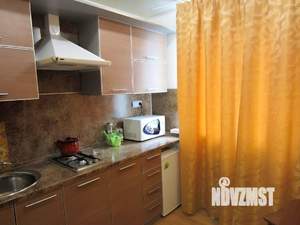 1-к квартира, посуточно, 35м2, 2/4 этаж