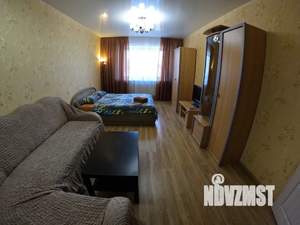 1-к квартира, посуточно, 60м2, 1/6 этаж