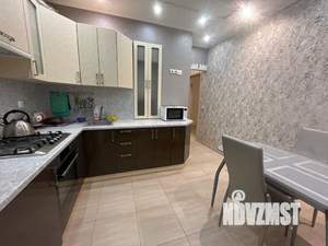 1-к квартира, посуточно, 37м2, 14/14 этаж