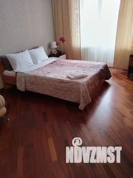 1-к квартира, посуточно, 44м2, 4/9 этаж