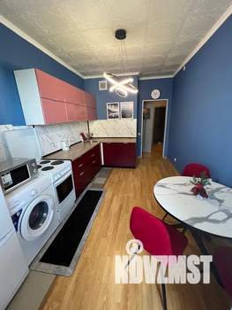 1-к квартира, посуточно, 50м2, 5/17 этаж