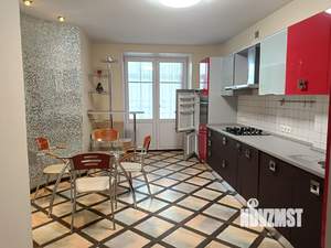 3-к квартира, на длительный срок, 99м2, 2/5 этаж