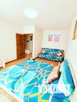 1-к квартира, посуточно, 42м2, 7/16 этаж