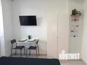 Студия квартира, посуточно, 17м2, 1/18 этаж