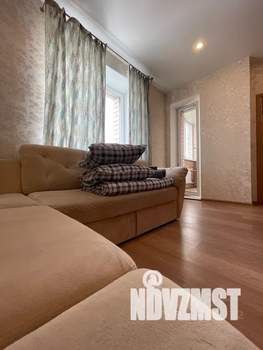 1-к квартира, посуточно, 35м2, 9/10 этаж