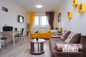 1-к квартира, посуточно, 36м2, 1/1 этаж