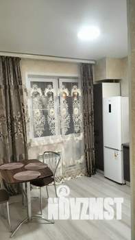 1-к квартира, посуточно, 38м2, 1/10 этаж