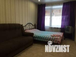 1-к квартира, посуточно, 35м2, 5/5 этаж