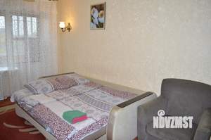 1-к квартира, посуточно, 40м2, 1/1 этаж