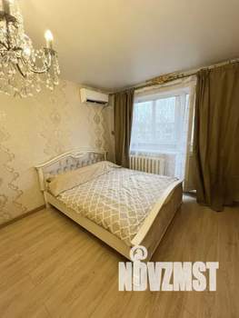 1-к квартира, посуточно, 40м2, 5/5 этаж