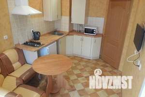 1-к квартира, посуточно, 10м2, 1/5 этаж