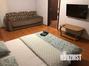 1-к квартира, посуточно, 33м2, 3/10 этаж