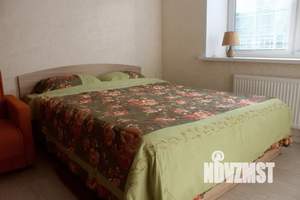 1-к квартира, посуточно, 40м2, 7/10 этаж