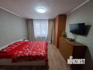 1-к квартира, посуточно, 38м2, 1/9 этаж