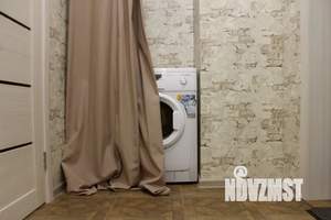 1-к квартира, посуточно, 40м2, 7/10 этаж