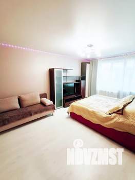 1-к квартира, посуточно, 35м2, 6/9 этаж