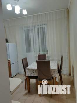 2-к квартира, посуточно, 73м2, 7/14 этаж