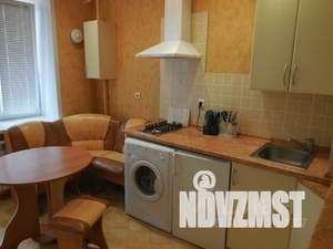 1-к квартира, посуточно, 42м2, 1/5 этаж