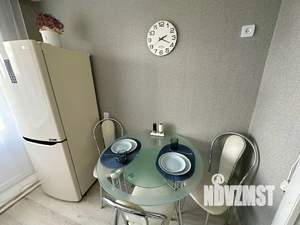 1-к квартира, посуточно, 38м2, 9/9 этаж