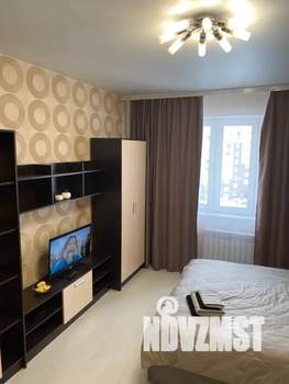 1-к квартира, посуточно, 38м2, 6/12 этаж