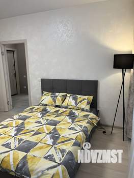 1-к квартира, посуточно, 40м2, 1/12 этаж