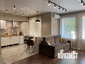 Студия квартира, посуточно, 44м2, 2/4 этаж