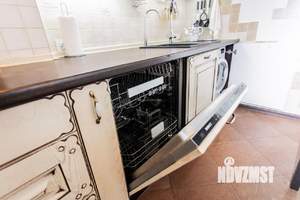 2-к квартира, посуточно, 65м2, 1/1 этаж