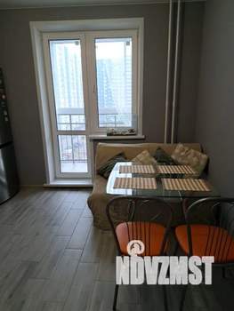 1-к квартира, посуточно, 44м2, 7/18 этаж