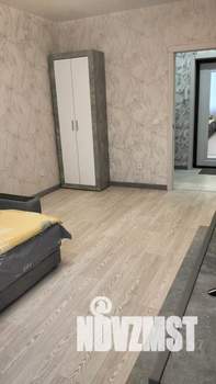 1-к квартира, посуточно, 43м2, 10/22 этаж