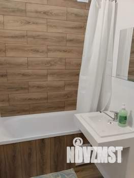 1-к квартира, посуточно, 35м2, 10/18 этаж