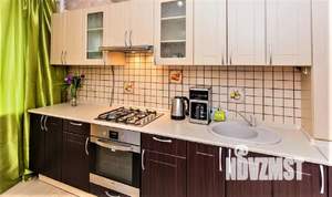 1-к квартира, посуточно, 42м2, 4/10 этаж