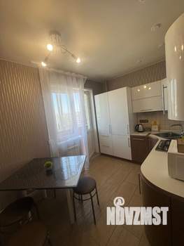 1-к квартира, посуточно, 72м2, 8/12 этаж