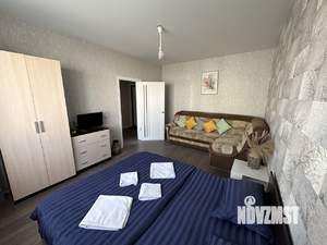 1-к квартира, посуточно, 35м2, 7/10 этаж