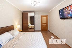 1-к квартира, посуточно, 43м2, 2/10 этаж