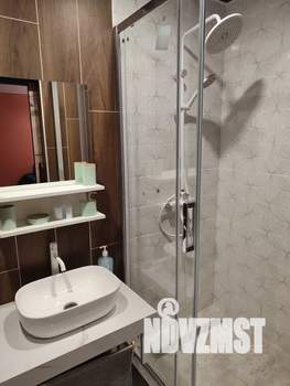 Студия квартира, посуточно, 35м2, 5/9 этаж