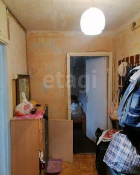 2-к квартира, вторичка, 50м2, 1/9 этаж