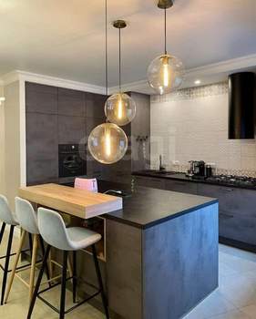 3-к квартира, вторичка, 96м2, 1/4 этаж