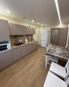 2-к квартира, вторичка, 64м2, 7/10 этаж