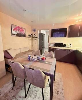 2-к квартира, вторичка, 62м2, 2/10 этаж