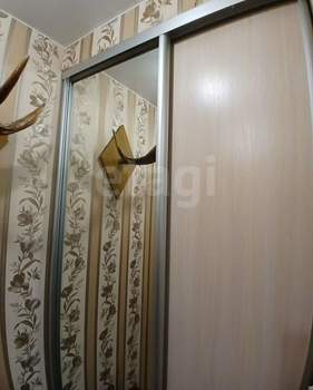 3-к квартира, вторичка, 60м2, 1/5 этаж