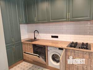 2-к квартира, вторичка, 65м2, 1/4 этаж