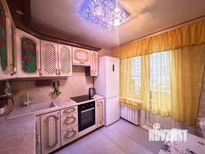 2-к квартира, вторичка, 54м2, 1/5 этаж