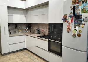 2-к квартира, вторичка, 90м2, 1/4 этаж