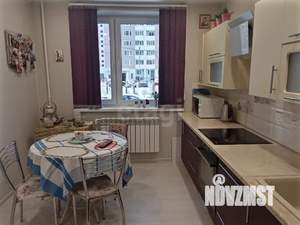 2-к квартира, вторичка, 61м2, 1/17 этаж