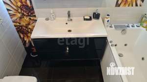 3-к квартира, вторичка, 88м2, 2/4 этаж
