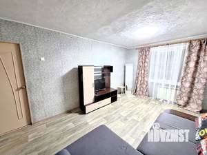 2-к квартира, вторичка, 44м2, 1/4 этаж