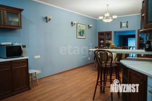 3-к квартира, вторичка, 180м2, 1/4 этаж