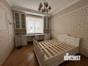 4-к квартира, вторичка, 134м2, 1/5 этаж