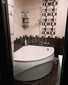 2-к квартира, вторичка, 63м2, 7/17 этаж