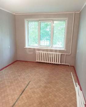 2-к квартира, вторичка, 42м2, 1/5 этаж